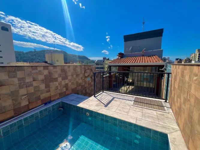 Cobertura à venda na Enseada no Guarujá | QVista Inteligência Imobiliária Guarujá