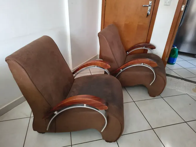 Poltronas e sófa 3 lugares