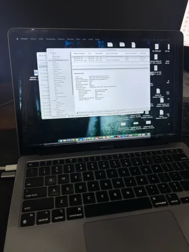 MacBook Air M1 8gb RAM | 256gb SSD - Tela compremtida
