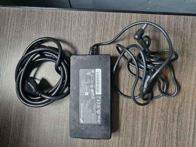 FONTE FSP ORIGINAL 150W - PARA NOTEBOOK / ELETRÔNICOS