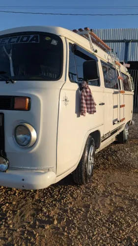 Volkswagen Kombi Standard 1.4 MI Total Flex 8V 2011