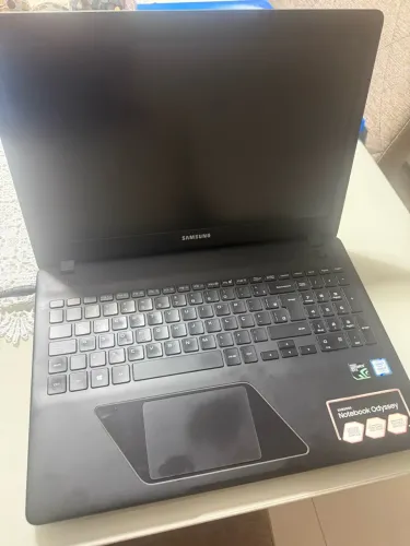 Notebook Gamer Samsung Odyssey GTX1050 16GB