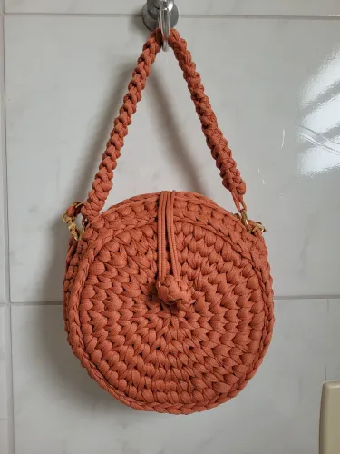 Bolsa de fiooo de malha. nova 
