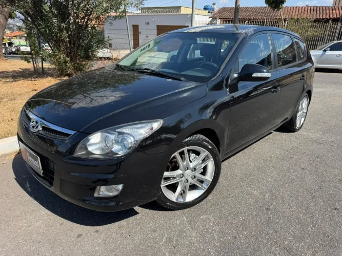 Hyundai I30CW 2.0 16V 145cv Aut. 5P 2011