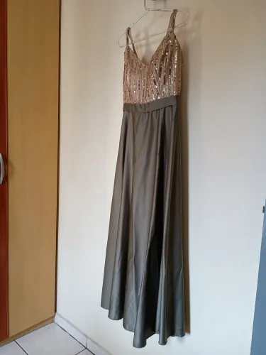 Vende- se vestido de festa de Casamento etc!
