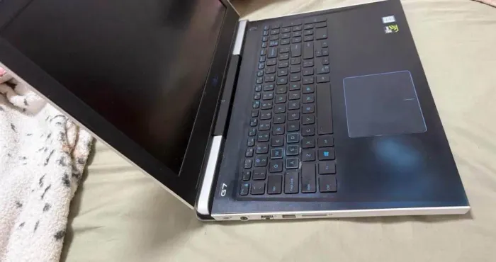 Notebook Gamer Dell 7588, I7, placa de vídeo GTX 1060 de 6 GB