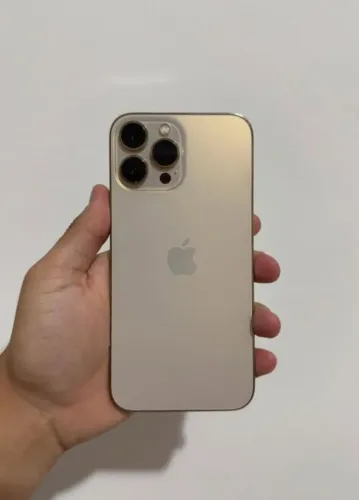 iPhone 13 Pro Max dourado 128 GB 6 meses de garantia
