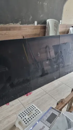 Painel para frente de loja