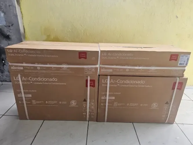 Ar-Condicionado LG Dual Inverter Voice 9.000 BTUs - NOVO - Lacrado - NF