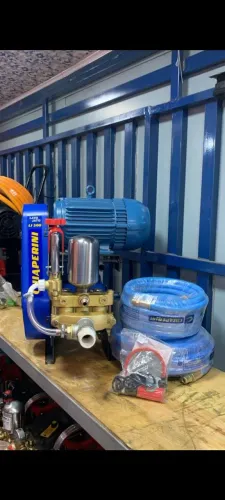 LAVADORA DE ALTA PRESSÃO 5CV 220/380V TRIF FIXA COMPLETA LJ500 CHIAPERINI