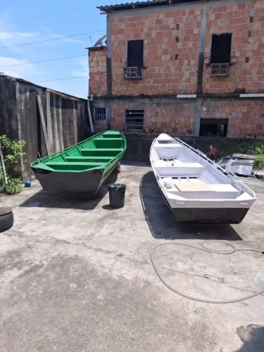lancha de 6 metros e 5.5 metros e Yamaha 15Hp