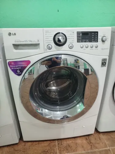 Lava e seca LG