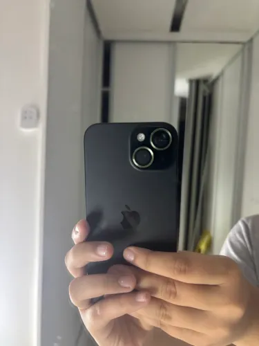 iPhone 15