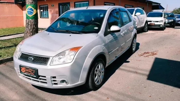 Ford Fiesta Sed. 1.6 8V Flex 4P 2010