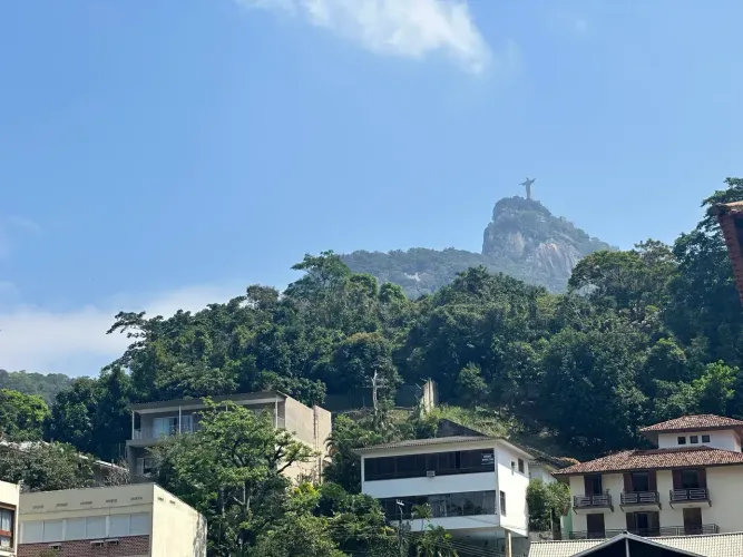 Excelente imóvel para ALUGAR no Cosme Velho