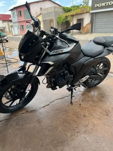 Fazer 250 cc