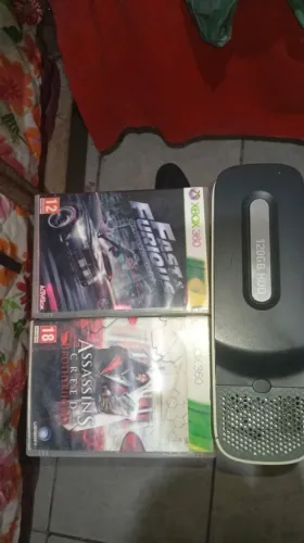 Xbox 360 fat, con 40 jogos físicos