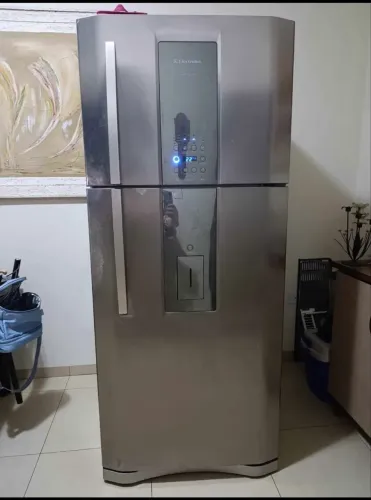 geladeira infinidade electrolux 