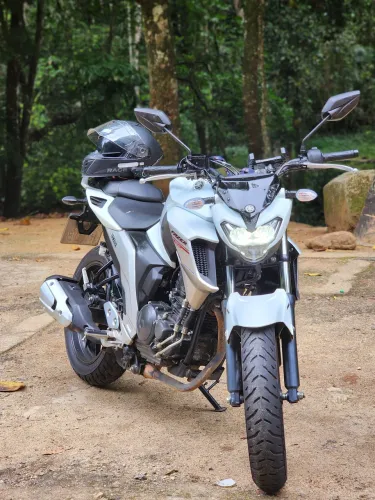 Fz25 2019