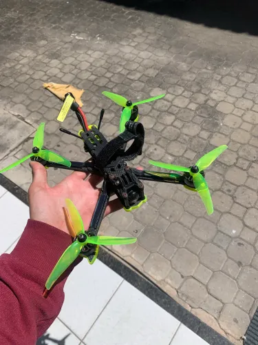 Drone FPV Kit Completo 6S - VTX Digital Carregador B6 + 2 baterias ( novas )