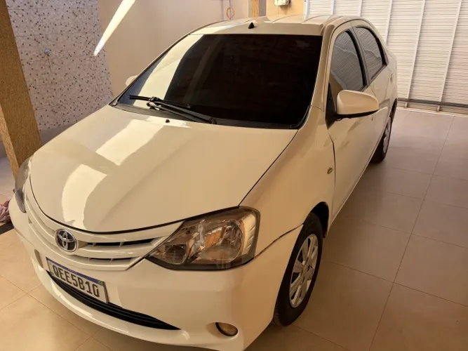 Toyota Etios XS Sedan 1.5 Flex 16V 4P Mec. 2016