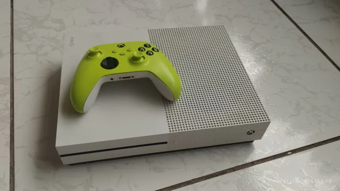 X-box com controle