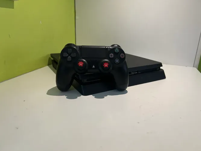 PS4 Slim (Leia a descrição)
