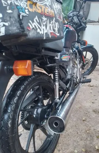 Moto sem detalhes motor novo tudo original