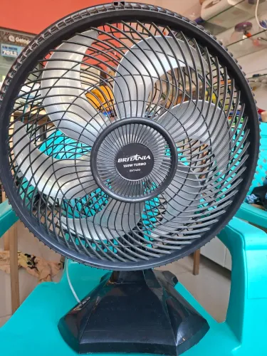 Vende-se ventilador Britânia 48 cm funcionando perfeitamente