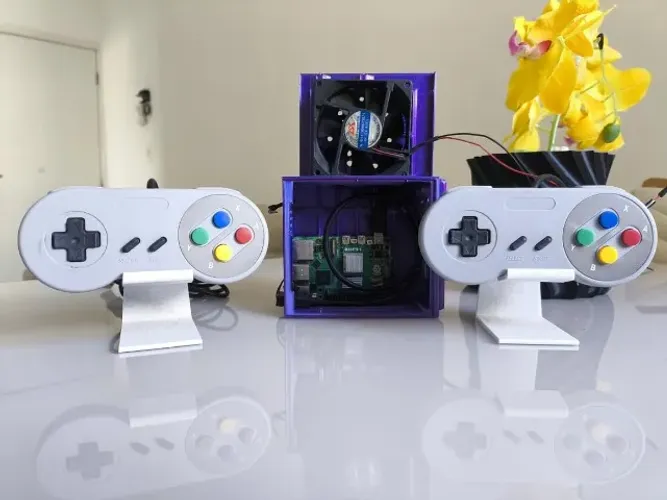 Mini Console Retrô Raspberry Pi 5 4GB - Batocera + Jogos + 2 Controles SNES + Case 3D
