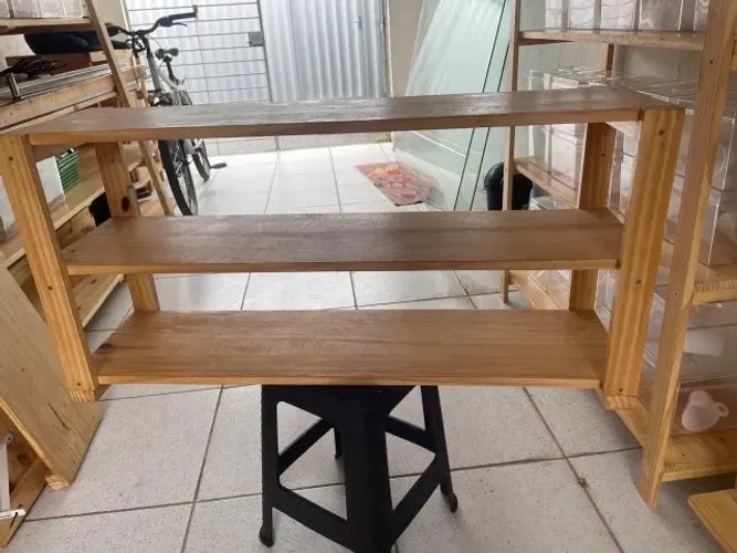 Estante de madera macica 3 prateleiras 