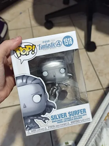 Funko pop surfista prateada filme quarteto fantástico.