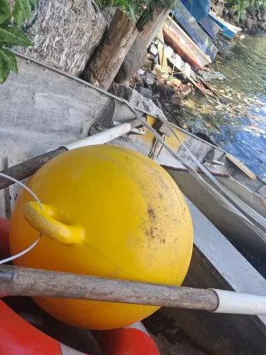 Boia para embarcação