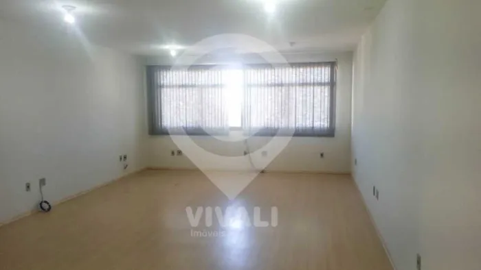 Sala - / Comercial / Centro