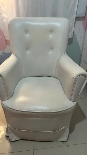 Poltrona amamentação Branca