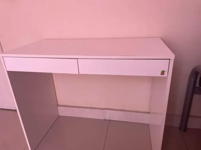 Mesa escrivaninha
