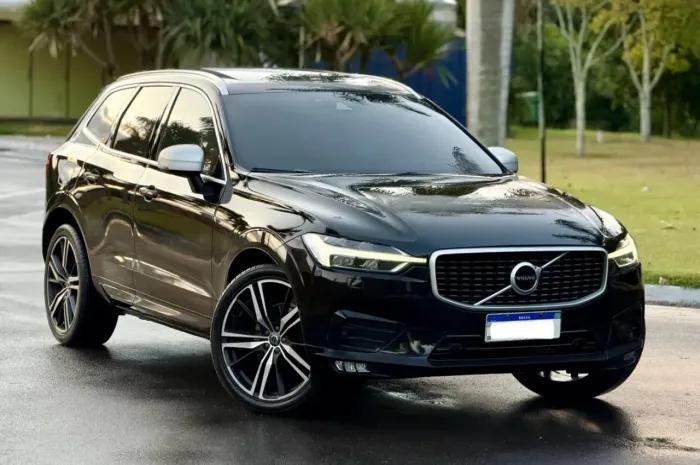 Volvo XC 60 T-5 R-design 2.0 AWD 5P 2018