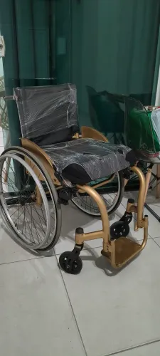 Cadeira de roda monobloco toda em alumínio