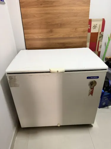 Freezer Horizontal Metalfrio 1 Tampa 293 litros 110V Mod. DA302 Branca