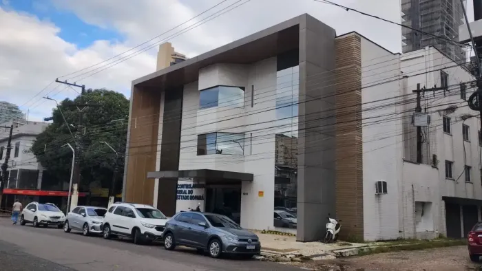 Prédio Comercial 2.000m2, na Rua Municipalidade.