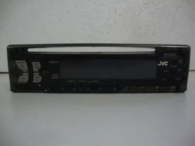 Frente do Toca CD Marca JVC Modelo KD-S725.