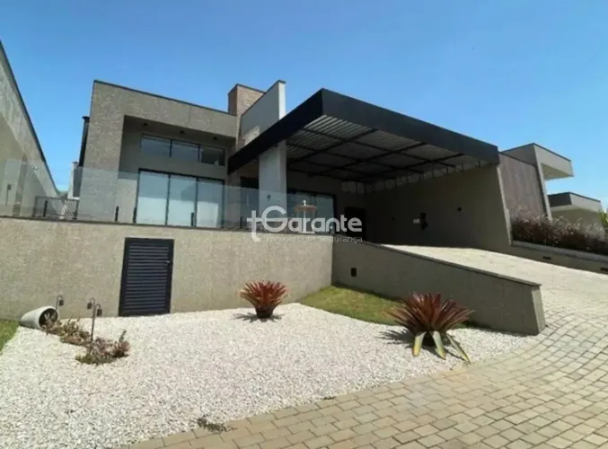 Casa de condomínio à venda em Atibaia