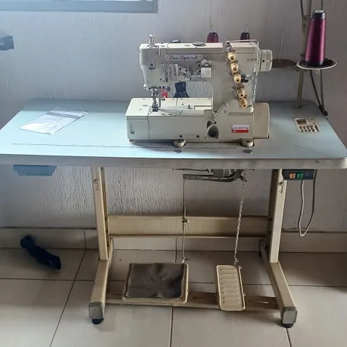 Máquina galoneira industrial