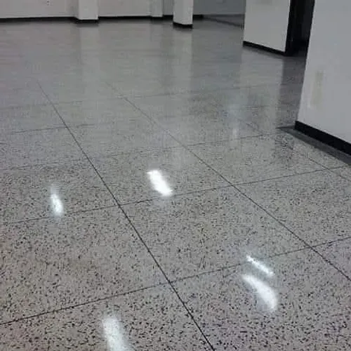 Piso marmorite 