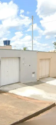 Vendo no Parque das Américas 2 casas independentes em Uberaba MG