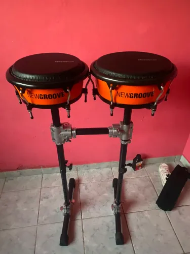 Vende-se conga percussão