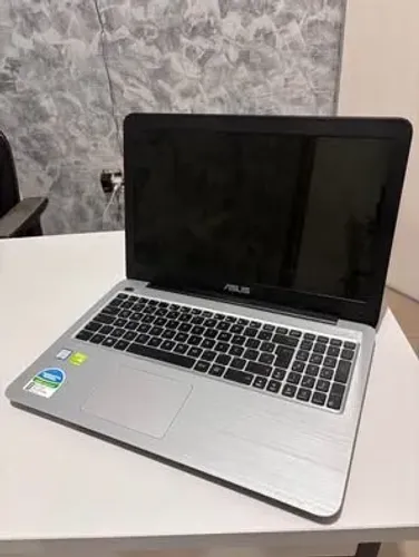 Notebook ASUS X556URX