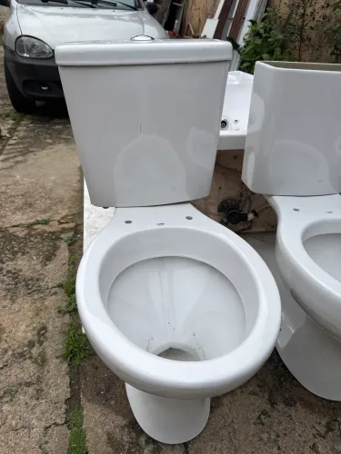 Vaso sanitário Celite com caixa acoplada