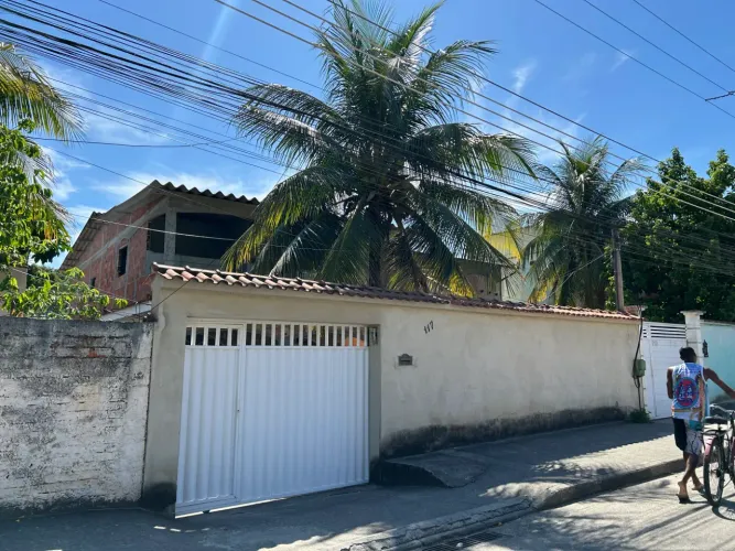 Ótima Casa à Venda no Bairro do Rio da Prata em Campo Grande - Rio de Janeiro - RJ
