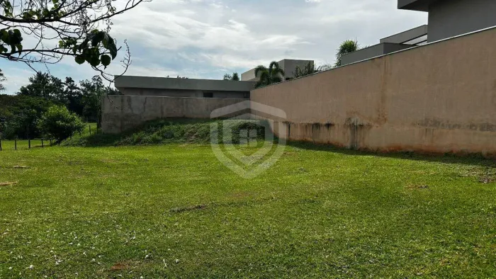 Lote á venda no Residencial Lago Sul em Bauru